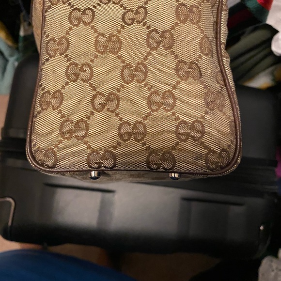 Cute Gucci tote. - Picture 9 of 12